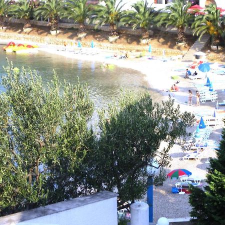 Hotel Zenit Neum Bagian luar foto